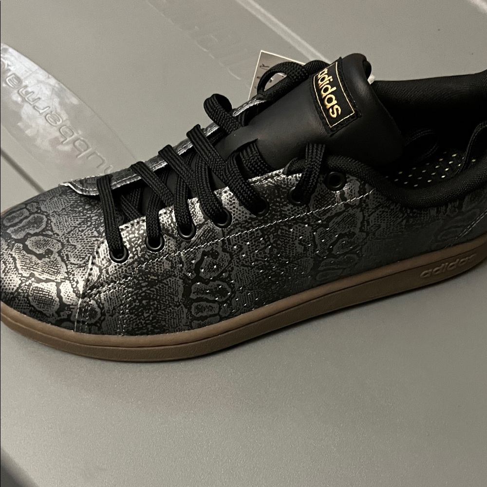 Adidas womens Black and Gray Snake Print Sneakers